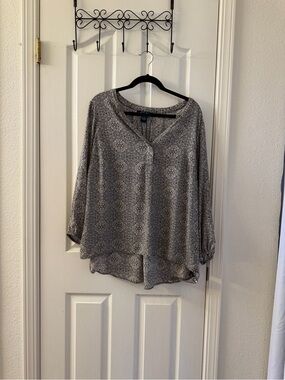 Relaxed Gray Printed V-Neck Blouse -